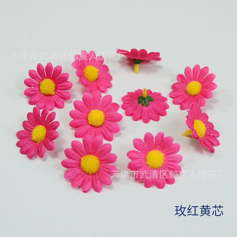 Picture of Simulated Daisy Flower Wholesale Chrysanthemum Head DIY Flower Bridal Garland Wrist Flower Hat Flower Factory Direct Sale