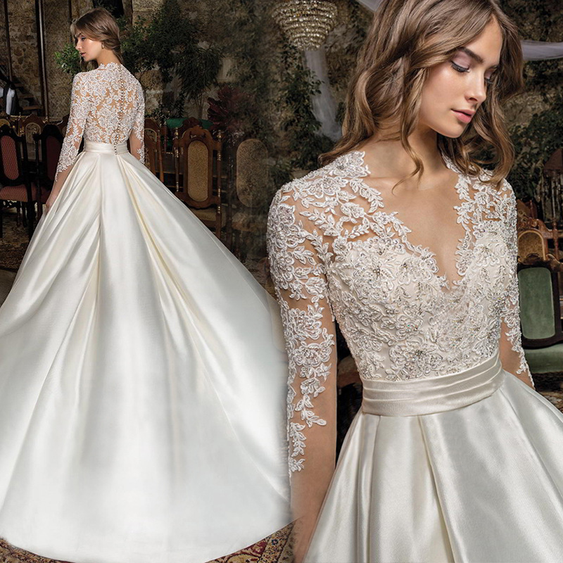 Foreign Trade European and American 2025 New Wedding Dress Deep V Long-Sleeved Elegant Slim Lace Small Tail Style Palace Wedding Dress Travel Photography