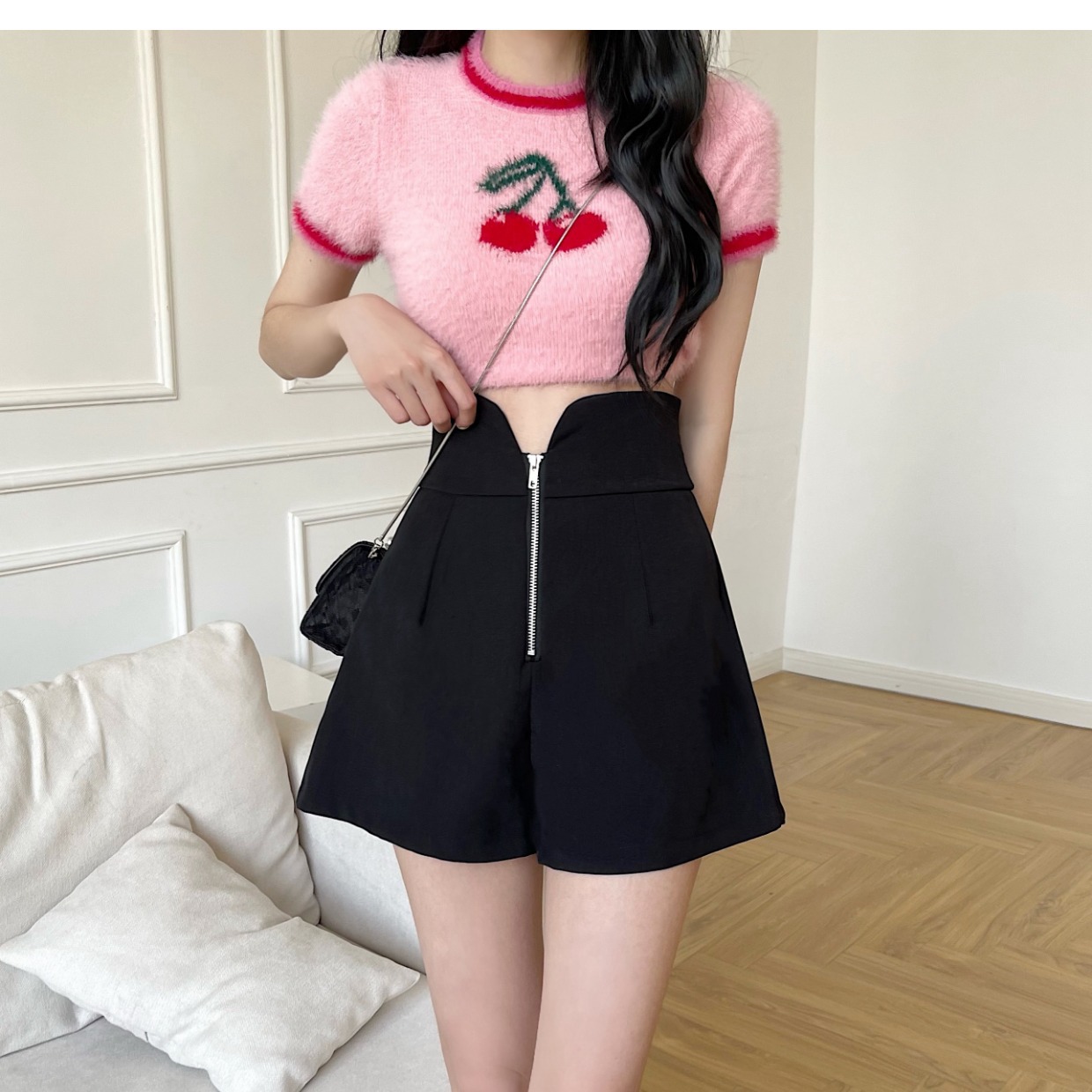 Hot Girl Shorts Women's 2023 Summer Design Sense Niche Zipper Pure Desire Style All-match A- line Wide Leg Casual Hot Pants Thin