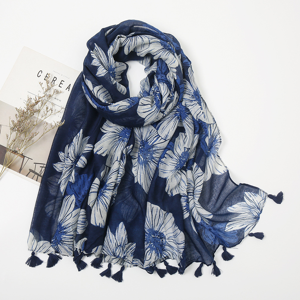 Picture of New Artistic Fresh Cotton and Linen Retro Tassel Scarf Women's Printed Beautiful Silk Scarf Japanese Sunscreen Shawl
