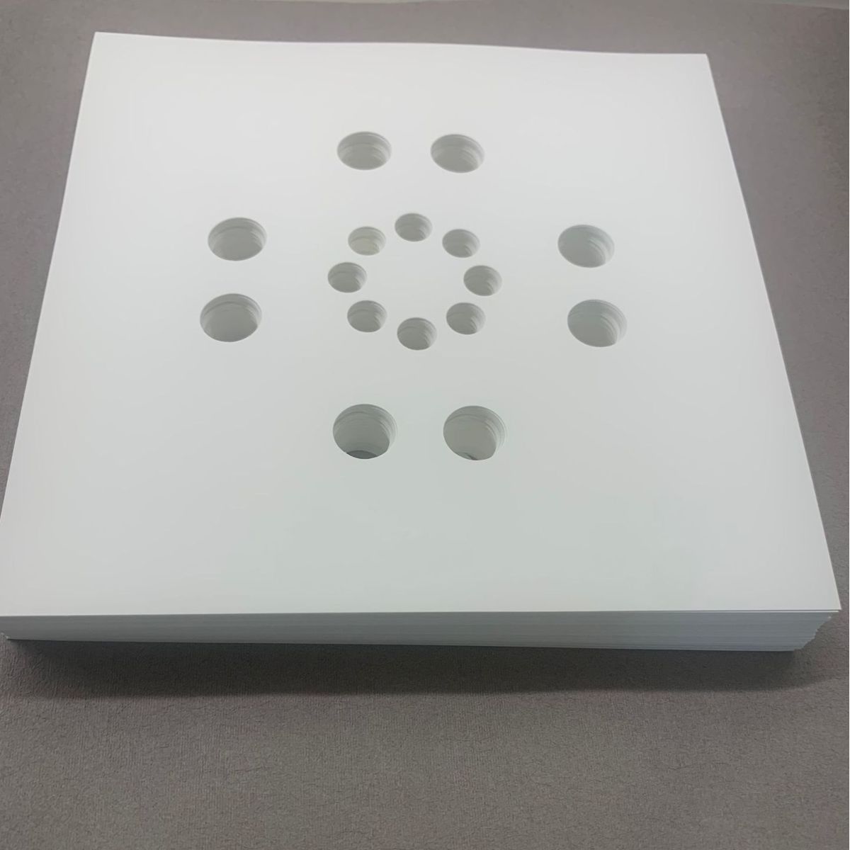 Picture of Solar silicon wafer release paper dust-free paper photovoltaic isolation paper glass packaging silicon wafer interlayer paper dust-free isolation paper