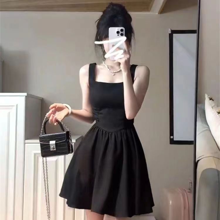 Feeling Hepburn 2024 Summer Waist New Super Fairy Small Black Sling dress Small Temperament Skirt