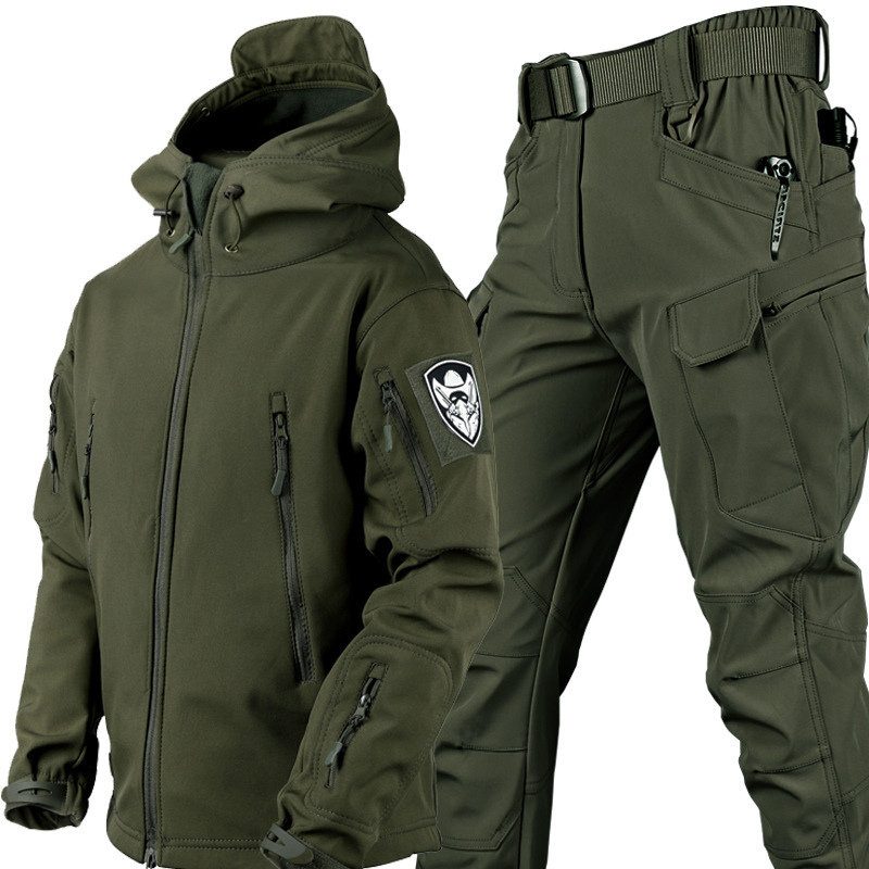 Picture of Cross-Border Wholesale Outdoor Sharkskin Soft Shell Jacket Suit for Men and Women, Camouflage Velvet Jacket