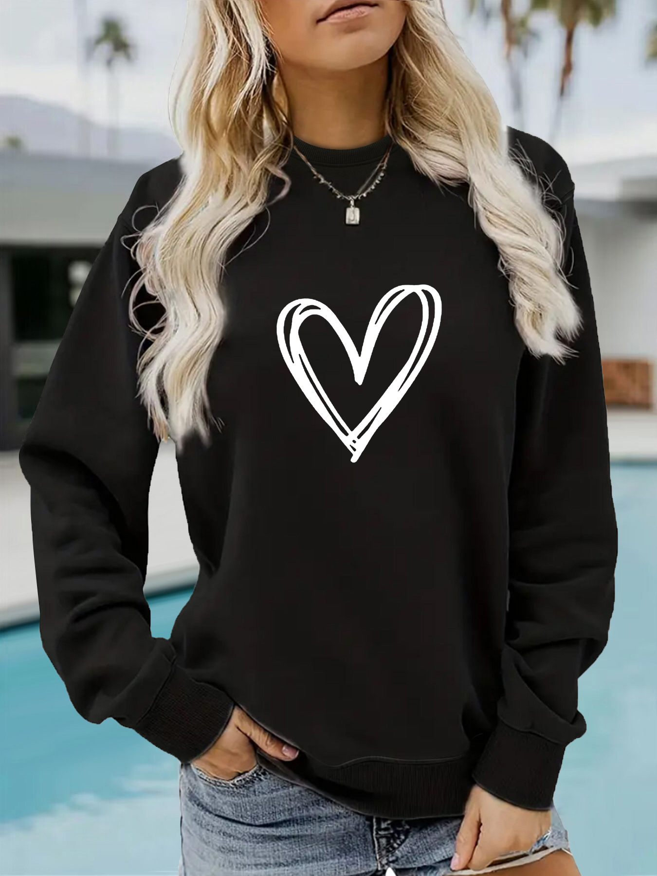 Picture of Europe and the United States cross-border autumn and winter women's casual long sleeve round neck heart-shaped printed pullover sweatshirt sweater wholesale