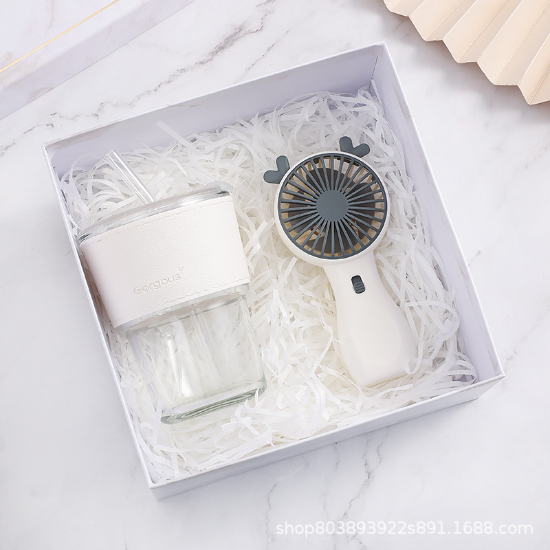 Picture of Business Accompanying Gift Set Practical Staff Birthday Welfare Gift Company Annual Meeting Creative Gift Wholesale Christmas