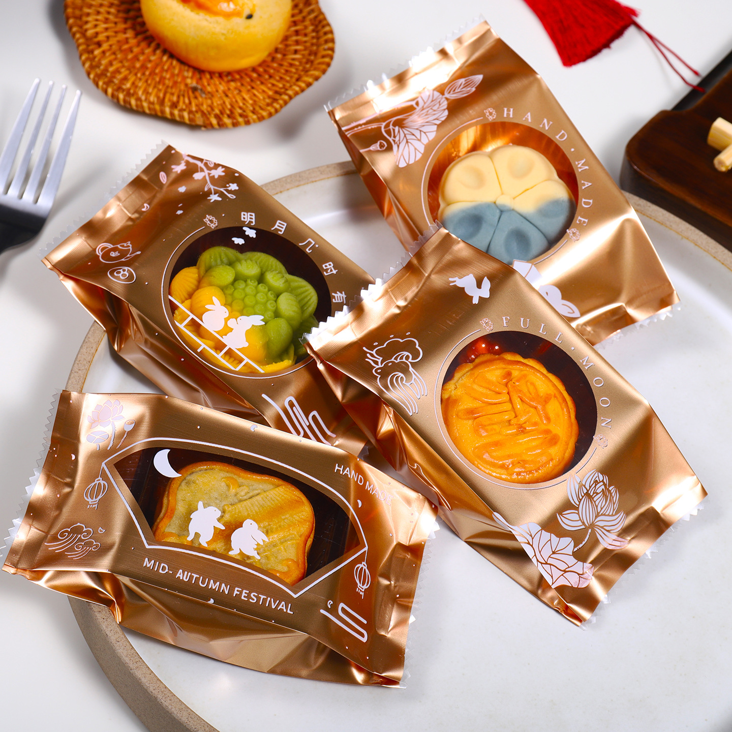 Picture of Spot Wholesale 2025 New Mooncake Packaging Bag 50g 100g Egg Yolk Crisp Mid-Autumn Mooncake Machine-Sealed Packaging Bag