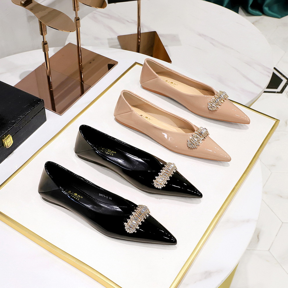 2873-K31 European and American Women's Shoes Flats Shoes Glossy Patent Leather Shallow Mouth Pointed Toe Metal Rhinestone Buckle Decorative Flats Shoes