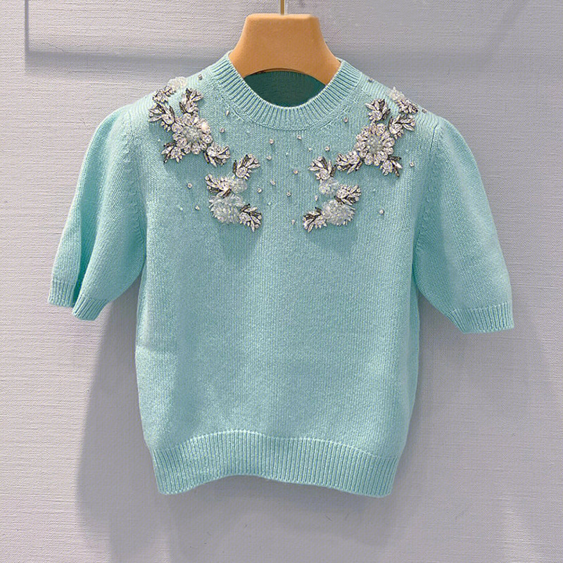 Miu Miu Short Knit Sweater with Hand-Sewn Rhinestones, Stylish Round Neck Short-Sleeve Top with a Unique and Atmospheric Feel, New Winter Collection