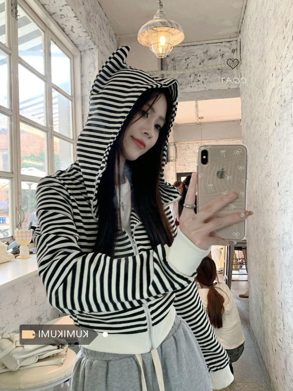 Picture of Design Sense Niche Stripe Small Devil Horn Korean Hooded Sweatshirt Early Autumn Small Casual Short Jacket Top