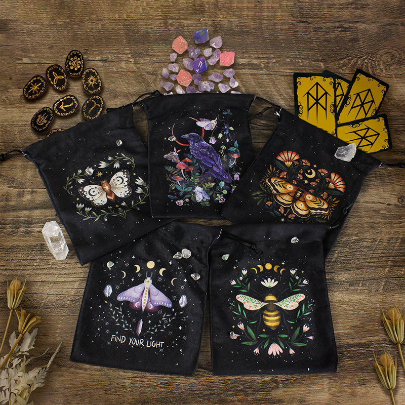 Double-sided color printing velvet bag Christmas butterfly velvet tablecloth bag herbal quick pocket animal tie Luo brand bag