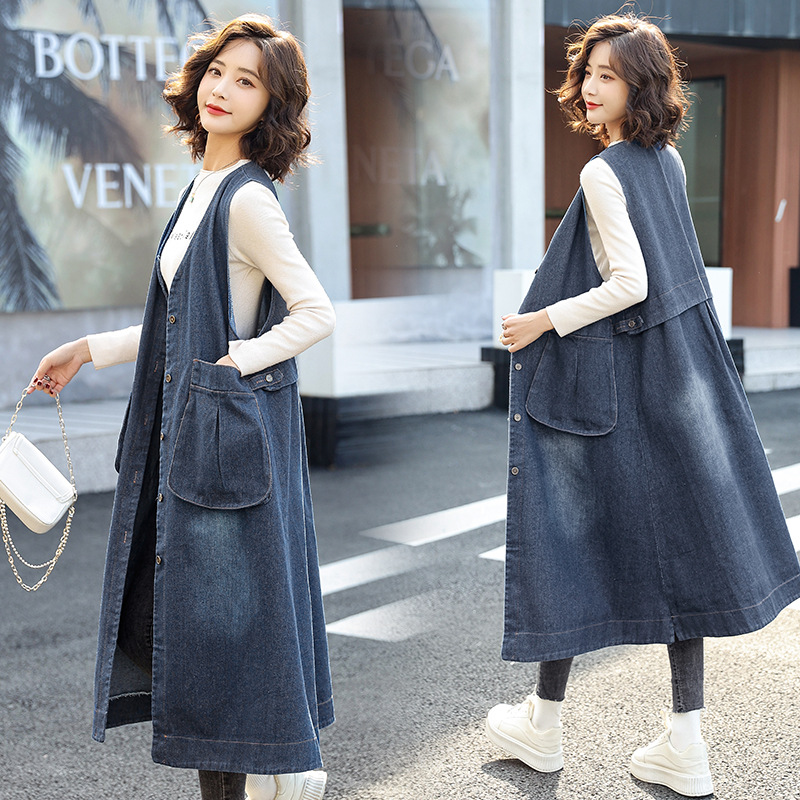 Picture of 2025 Spring and Summer New Korean Style Loose Trendy Fashion Big Pocket Vest Mid-Length Large Size Denim Jacket for Women