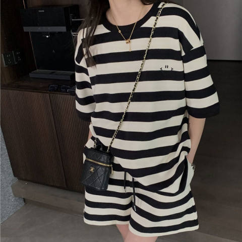 Large Size Fashionable Striped Embroidered Short-sleeved Top Two-piece Set Women's Casual Loose Slimming High Waist Wide-leg Shorts Set