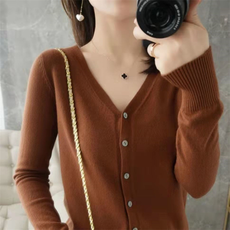 Picture of Cardigan Coat Women's Knitted Base Shirt V-Neck Long Sleeve Spring and Autumn 2025 New Style Outer Sweater Women's Korean Style