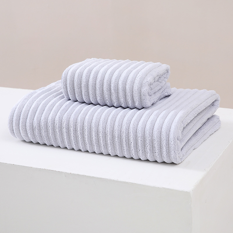 Picture of Pineapple Big Bath Towel Face Towel Coral Fleece Bath Towel Three-Piece Set Thickened Cotton Soft Quick-Drying Beach Towel