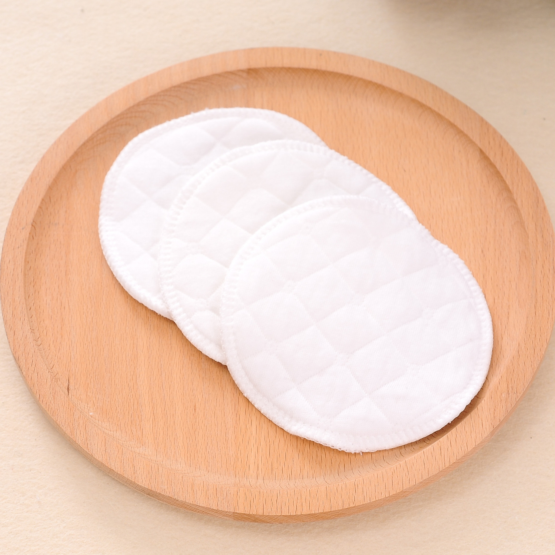 Picture of 3/6 layer ecological cotton anti-galactorrhea pad maternal supplies pregnant women postpartum supplies washable pregnant women anti-galactorrhea pad no fluorescence