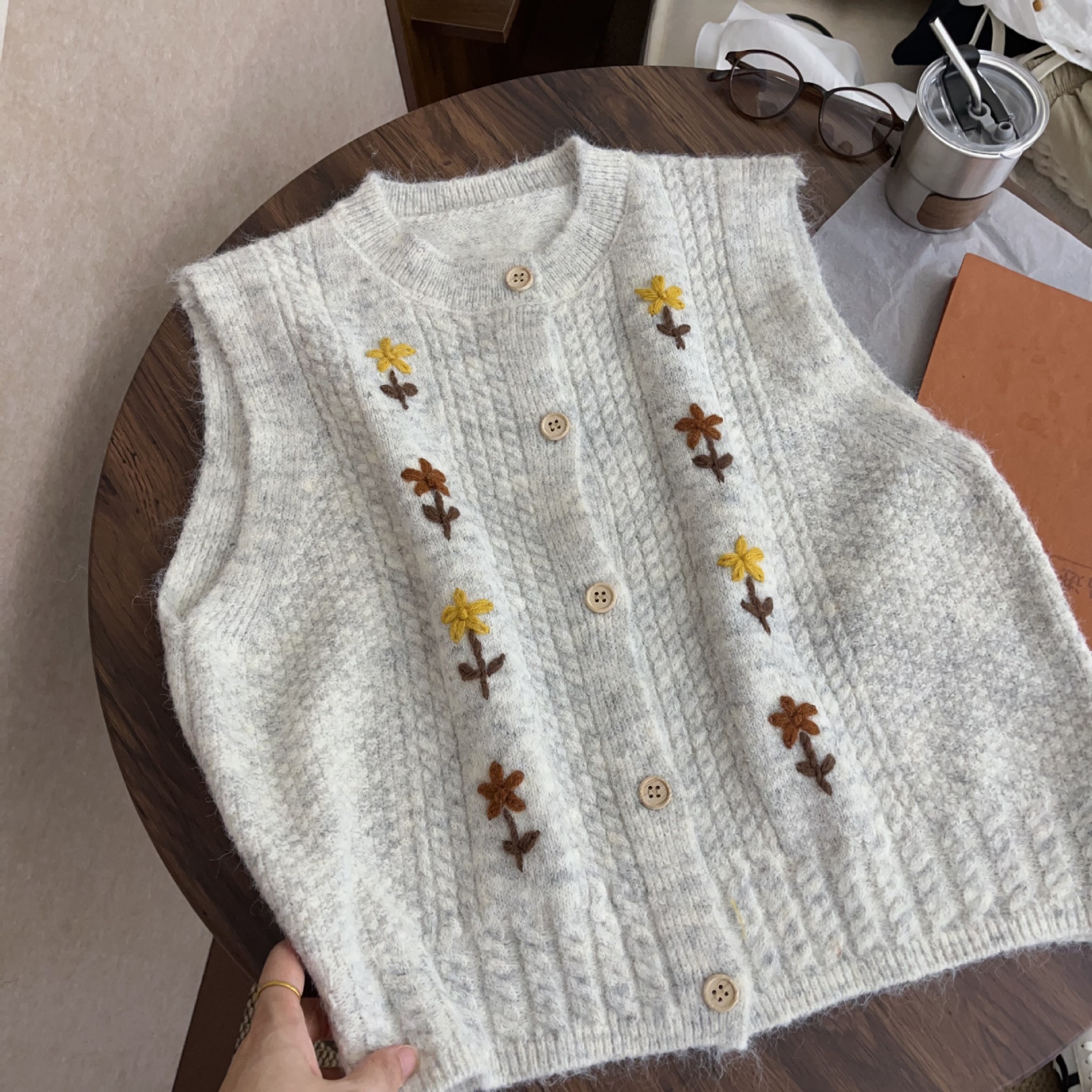Autumn and winter handmade Korean simple three-dimensional flower knitted cardigan women's loose casual versatile top