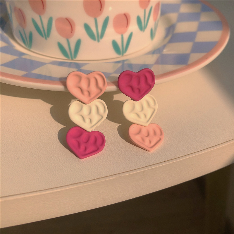 Pink Peach heart stud earrings ~ contrast color lovely fresh sweet cute earrings girl heart 2022 Spring earrings