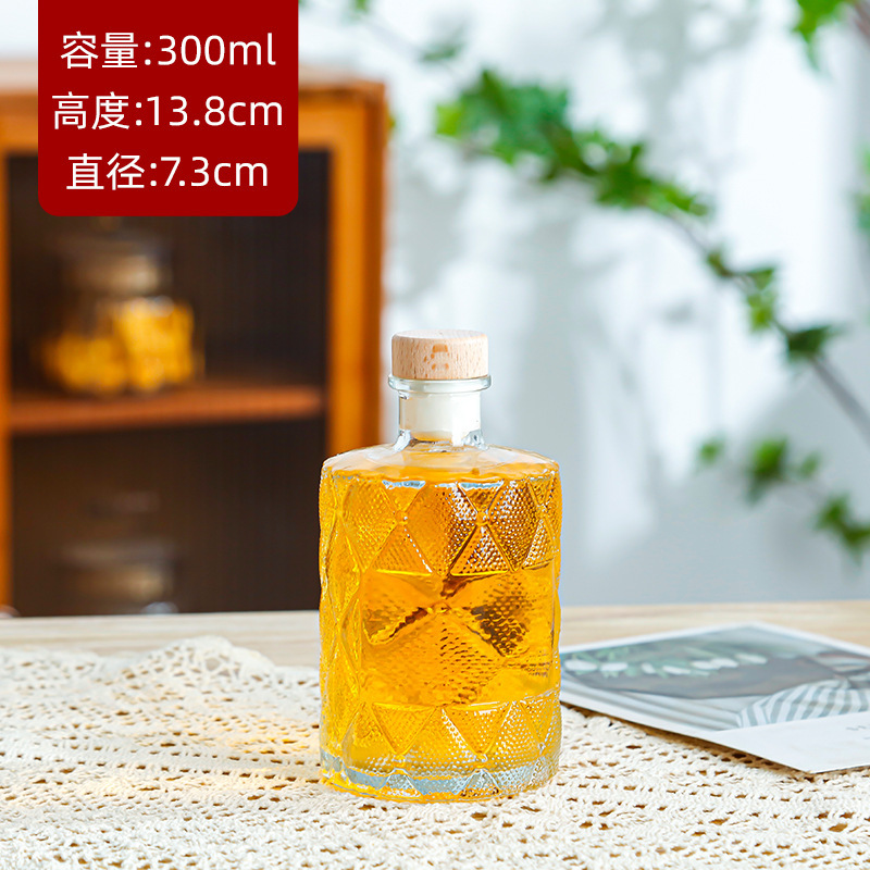 Picture of Transparent 200ml-500ML fruit wine bottle with lid bayberry wine bottle empty bottle fruit wine beverage bottle wholesale glass bottle