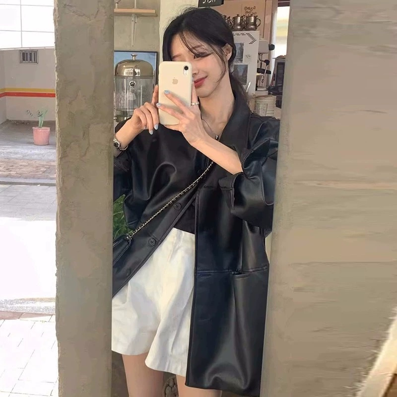 Picture of Korean Handsome Lapel Single-Breasted Leather Jacket for Women Autum New Loose and Versatile Imitation Leather Jacket Top Black