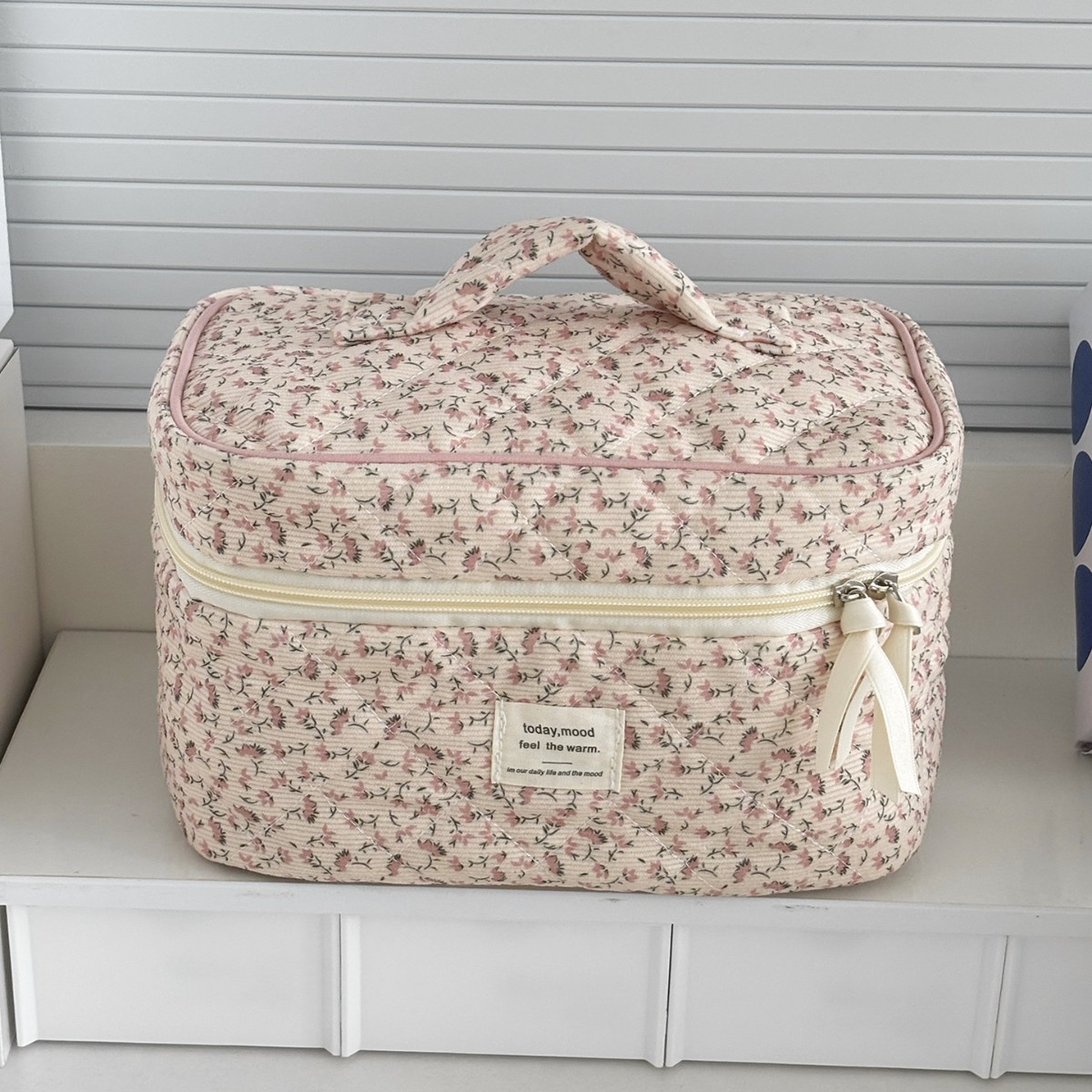 Picture of Cross-border Corduroy Pink Floral Cosmetic Bag Travel Portable Large Capacity Fresh Ins Style Storage Bag