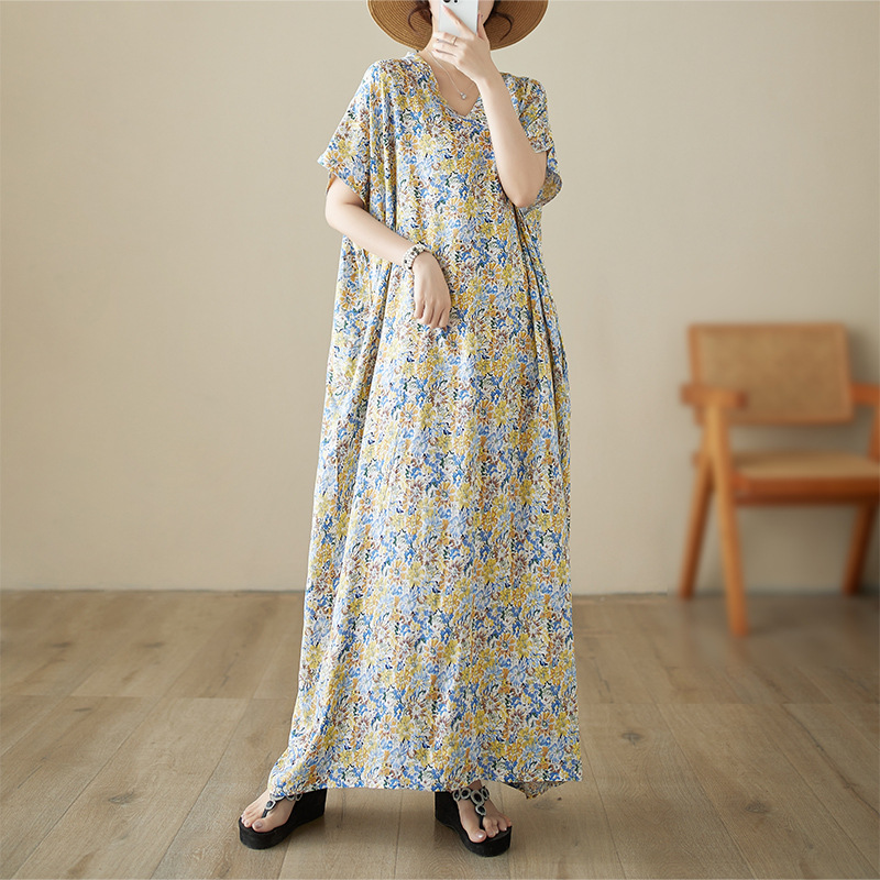 Foreign trade 2024 Summer V-neck thin plus size loose artistic holiday style beach dress retro meat covering long dress