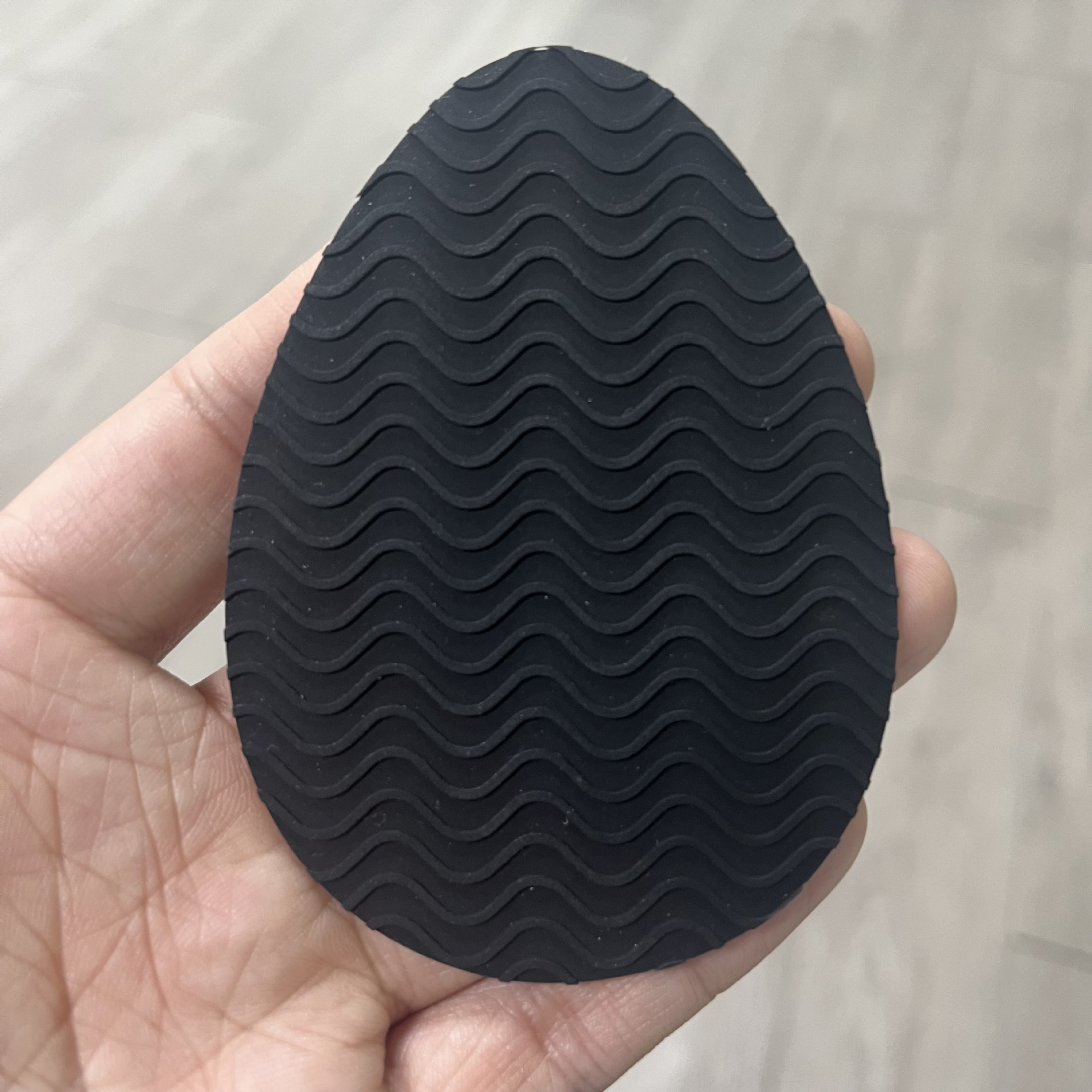 Picture of Wear-Resistant Protective Rubber Sole Stickers for Shoe Stores, Anti-Wear High-Heeled Shoes, Tbottomon Self-Adhesive Soles, Anti-Slip and Anti-Wear Stickers