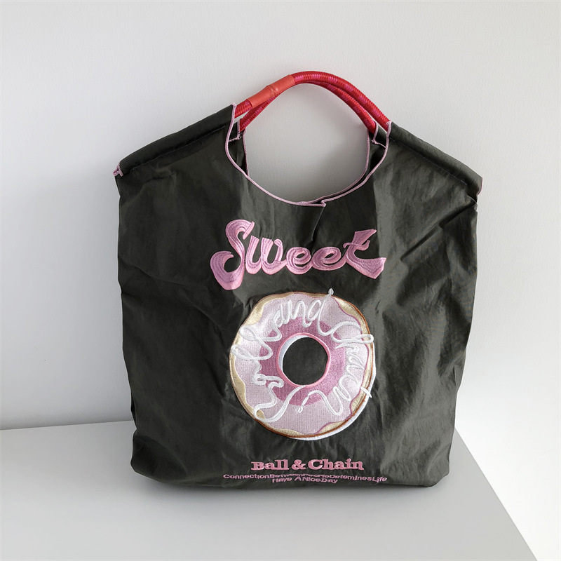 Picture of Japanese homemade ball chain eco-friendly shopping bag nylon embroidered hand canvas bag nylon shopping bag