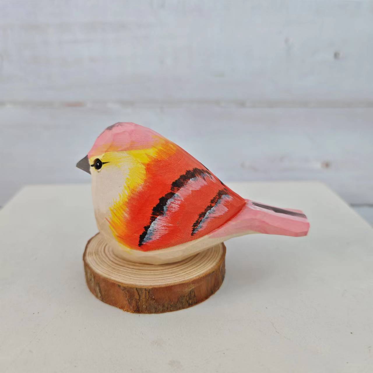 Picture of Bird Wood Carved Ornaments Cute Children's Toys Birthday Gift Hand Carved Colored Healing Desktop Ornaments Animals