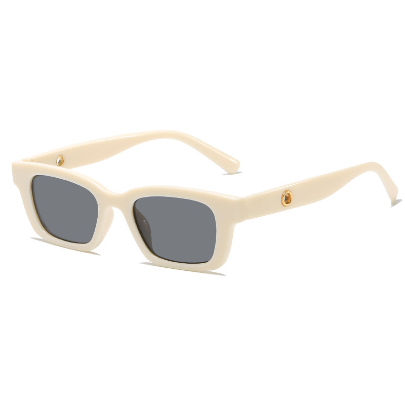 Picture of Jennie same sunglasses women 2022 new sunglasses European and American retro small frame Korean fashion cat's eye glasses