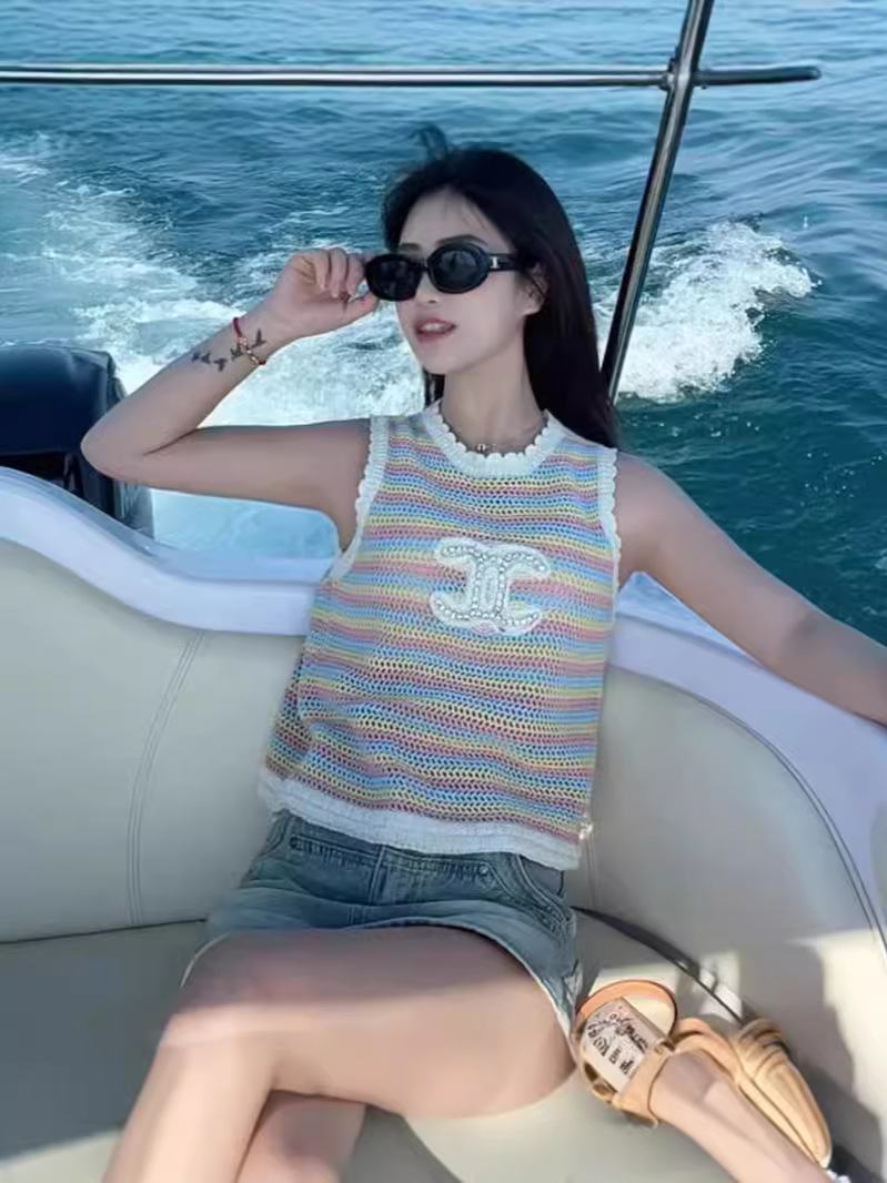Korean Color Pullover Knitted Vest Women's Summer Design Sense Heavy Industry Diamond Loose Outer Wear Hot Girl Top