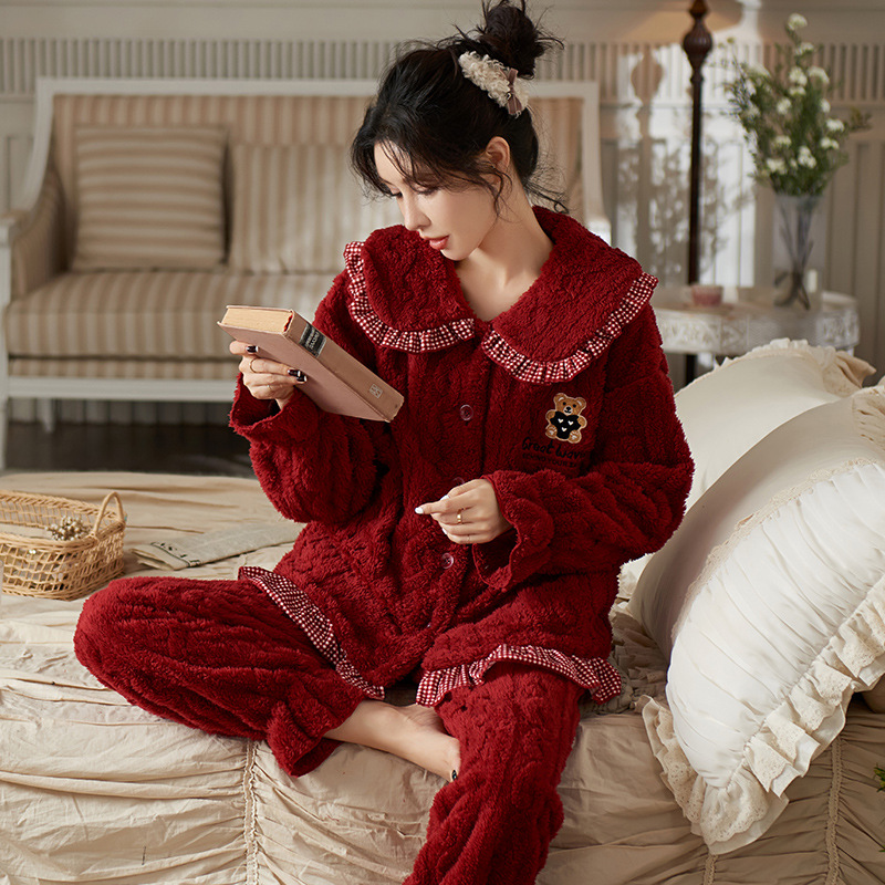 Flannel women's bright red pajamas New Year suit autumn and winter fleece-lined thickened coral fleece homewear
