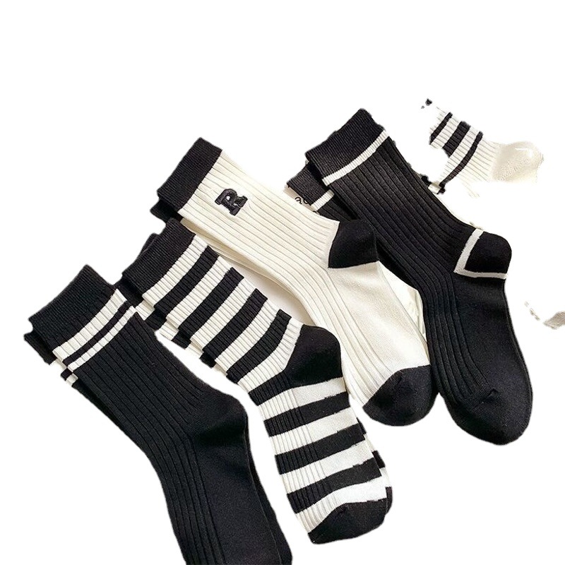 Black and white socks women R letters ins trendy embroidery striped tube fashion Joker casual Joker autumn and winter new wholesale