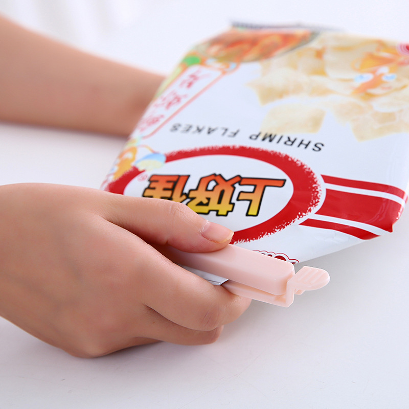 Picture of Portable Bag Sealing Clip Large Snack Sealing Clip Sealing Clip Bag Sealing Clip Food Bag Sealer Machine Sticker