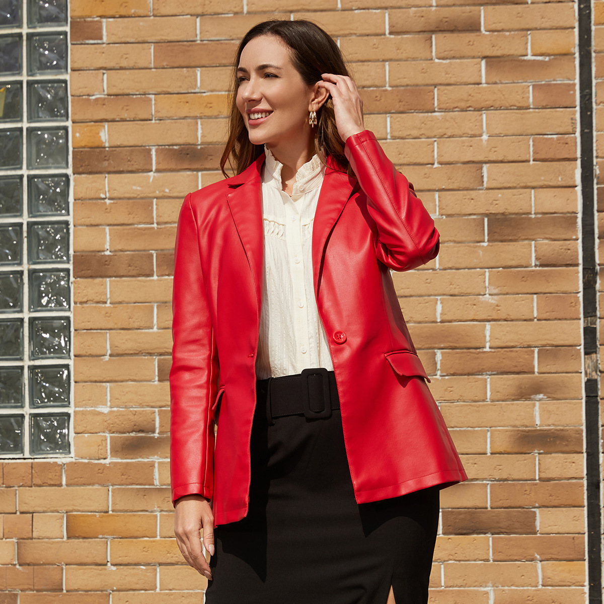 Picture of 2023 real shot new European and American small suit cross-border long sleeve coat women's single grain buckle commuter casual solid color leather coat