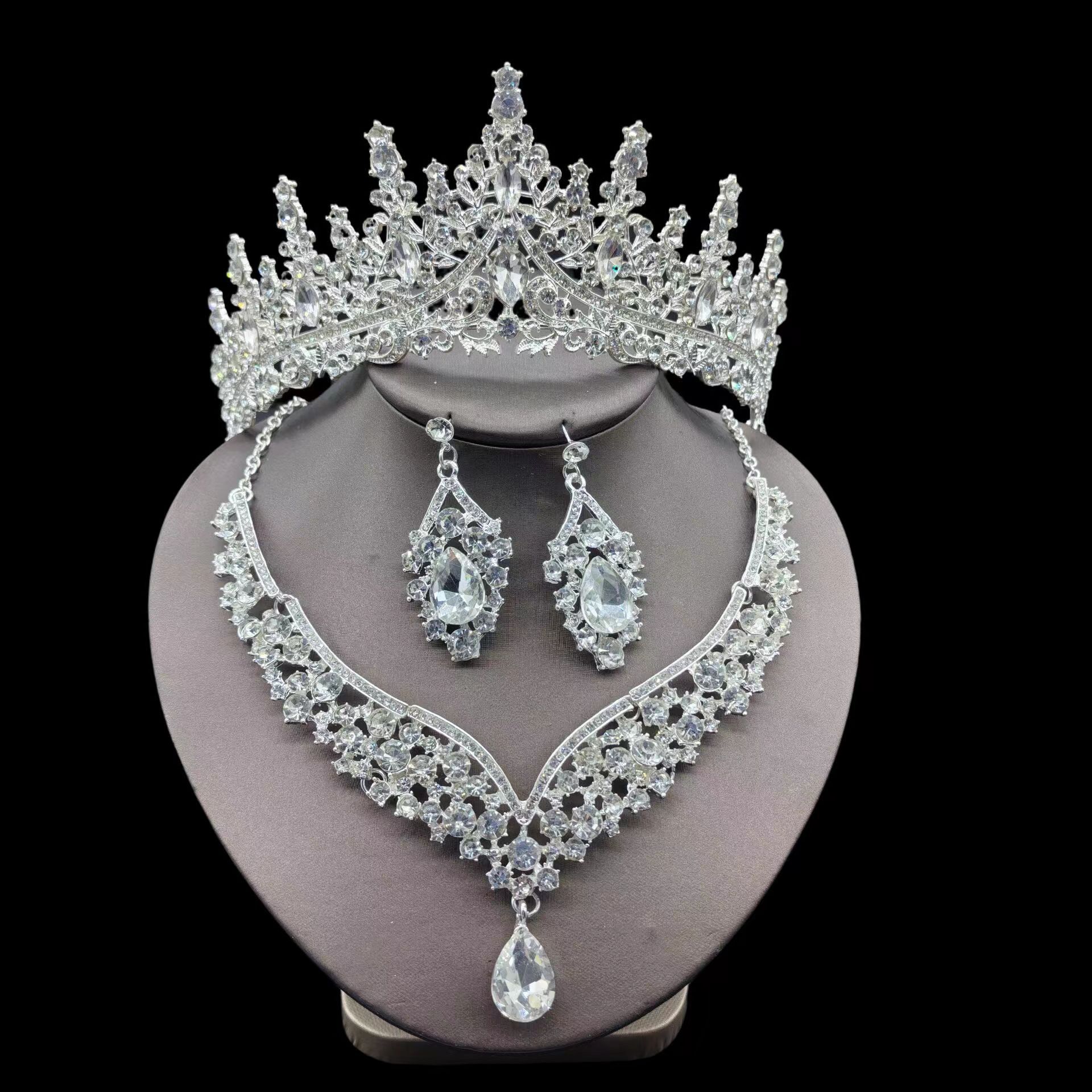 Colorful Rhinestone Bride Necklace Crown Retro Gold Wedding Styling Alloy Crown Tiara Dress Accessories