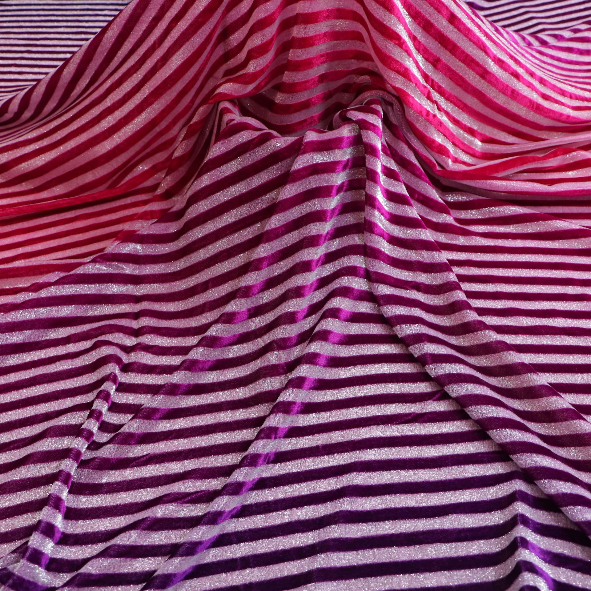 Factory Wholesale Silk Bright Silk Stripes Gradient Velvet Woven Velvet Fabric Nightgown Dress Fabric