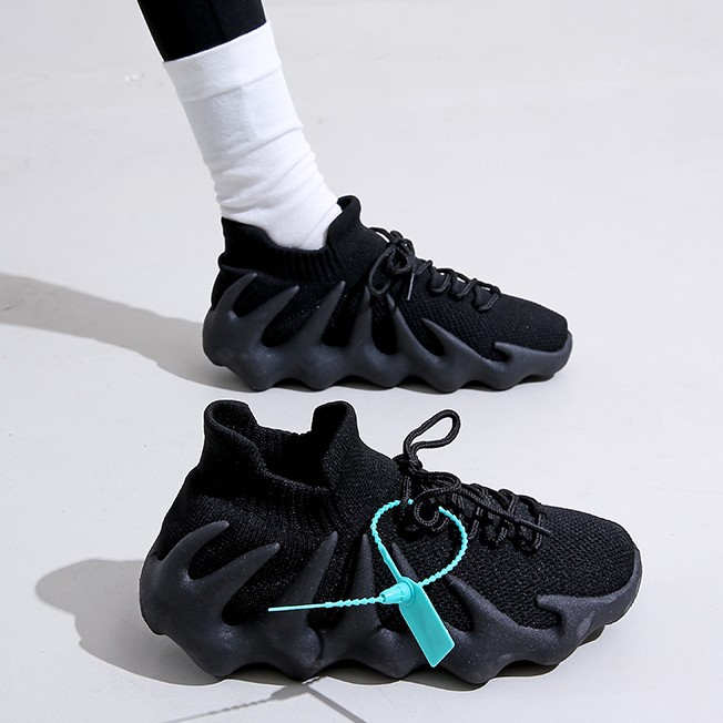 Spring 2024 New Arrival Black All-Match Non-Slip Soft Sole Work Shoes Women Octopus Coconut Shoes Women Fly-Woven Sneakers