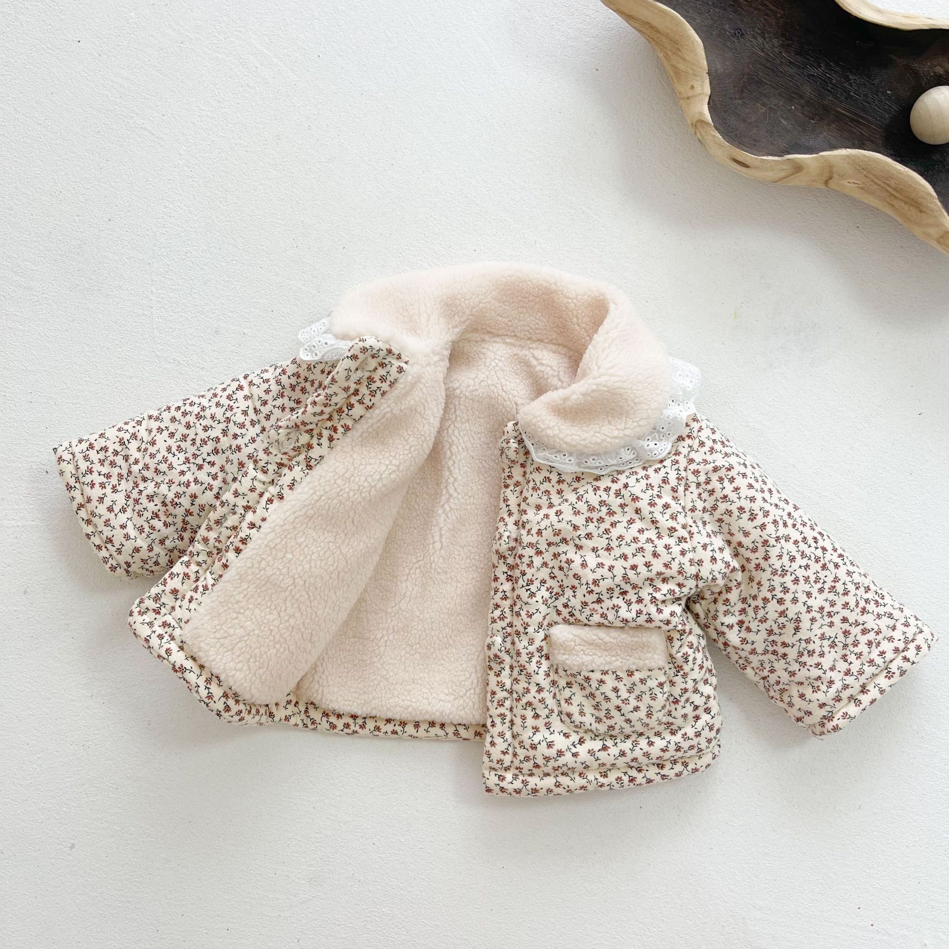 Picture of 0-3 Years Old Baby Winter Cotton Outwear K-Style Floral Quilted Warm Baby Cotton Outwear Fleece-Lined Baby Girl Cotton Outwear