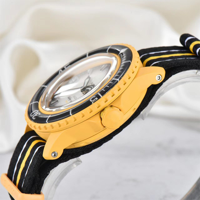 Picture of 2025 New Fashion Sports Ceramic Back Transparent Bottom Baojia Customized Quartz Watch Manufacturer Wholesale