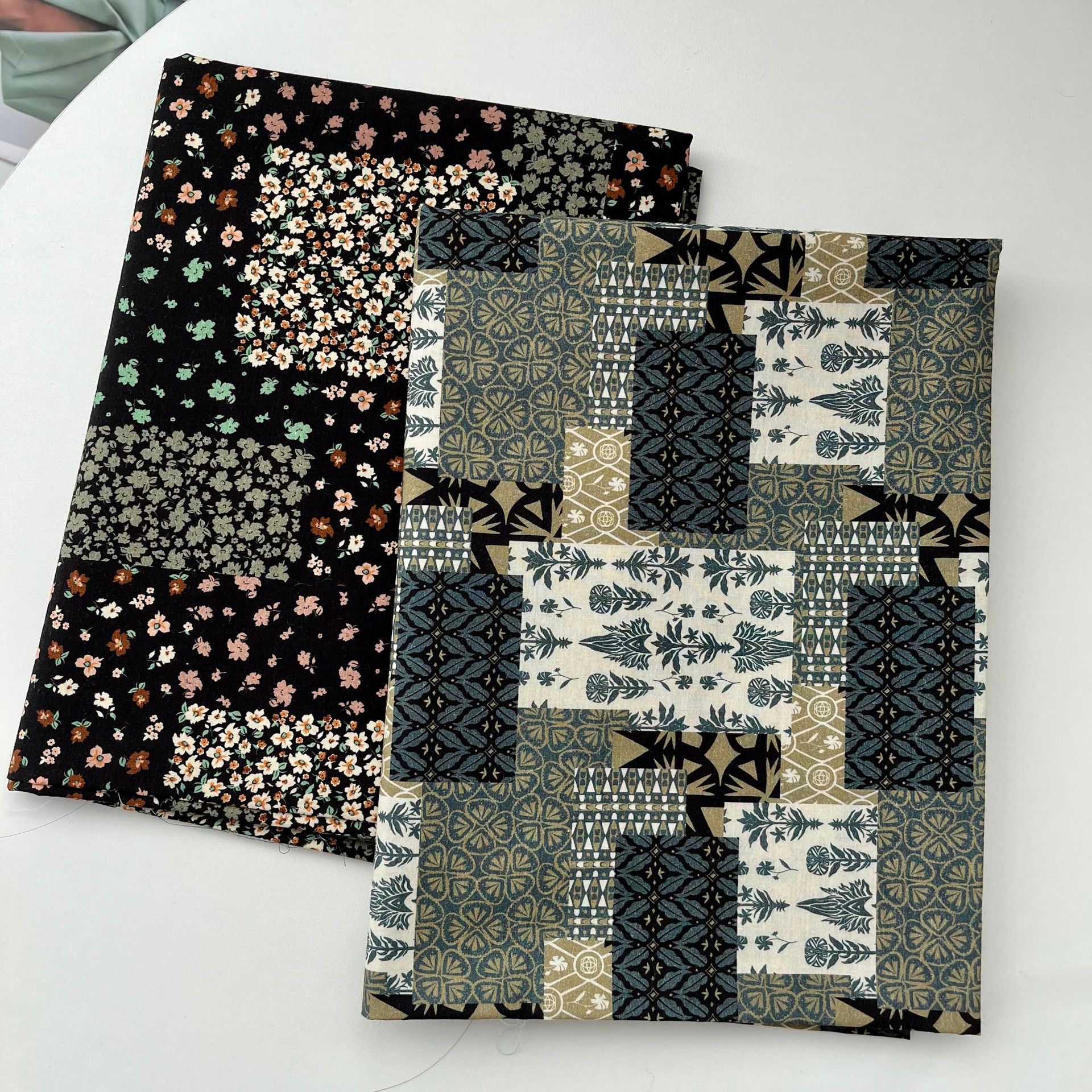 Picture of Cotton 60-Count Poplin Digital Printing Ethnic Style Patchwork Bags Cheongsam Dress Home Wear Fabric