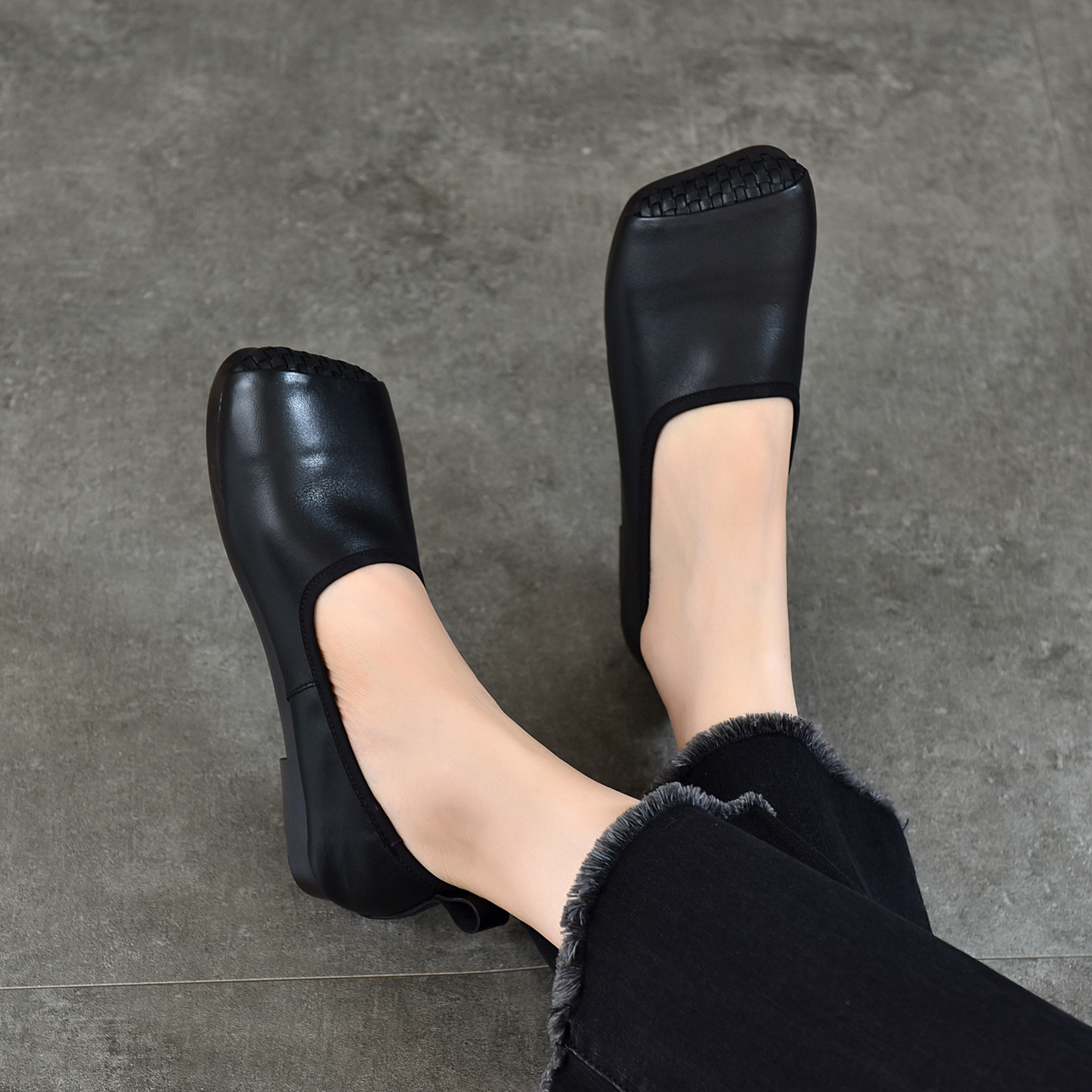 Picture of Vintage casual flat single shoes square toe leather woven women's shoes 2025 autumn new top-layer cowhide over-the-foot women's shoes