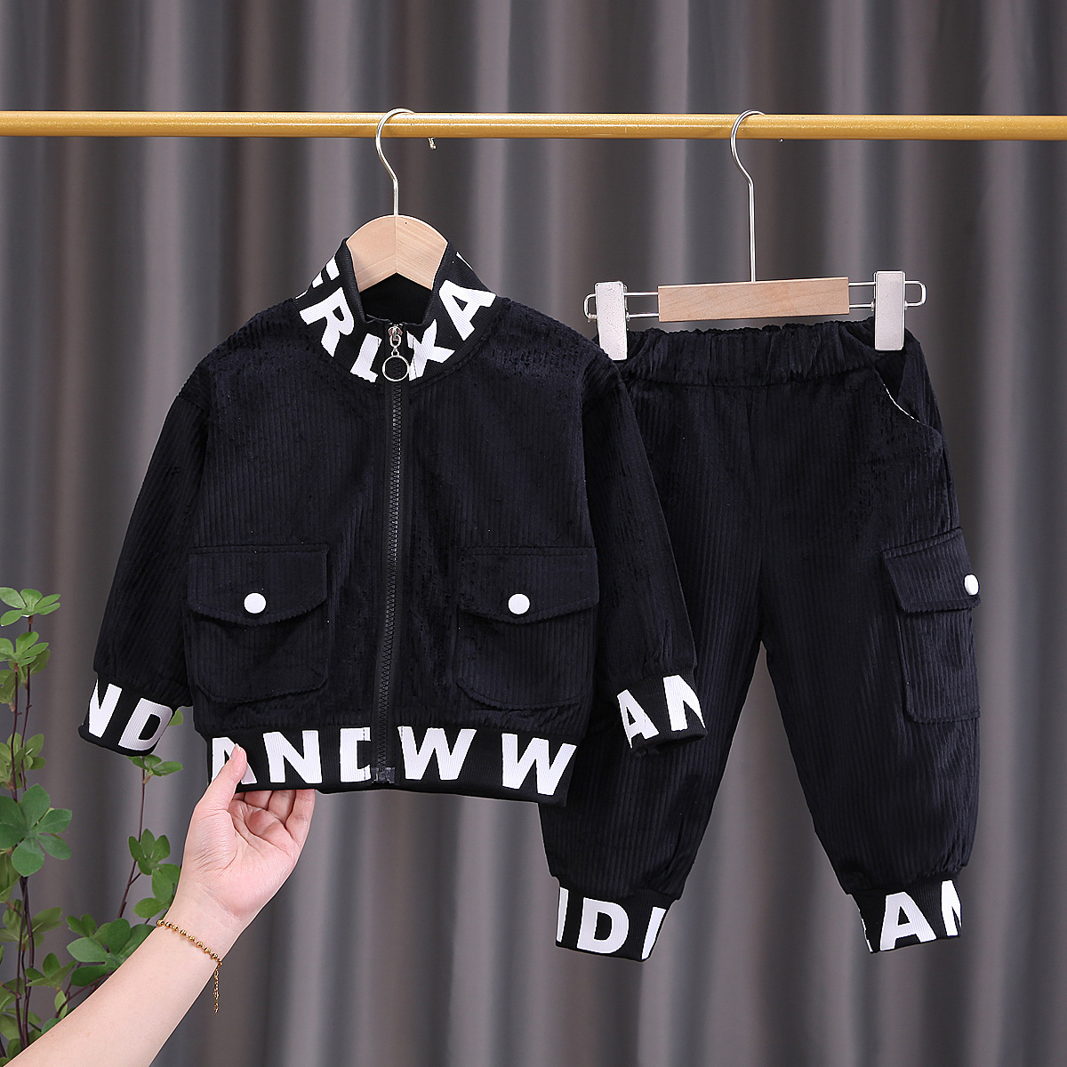 Picture of Children's Clothing Handsome Boys Spring New Corduroy Zipper Long-Sleeved Casual Sports Two-Piece Spring and Autumn Suit Wholesale