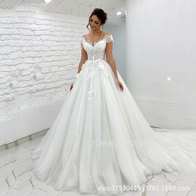 New Mori style European and American plus size bridal outdoor yarn main yarn Noble elegant small trailing V-neck beauty back high waist slimming
