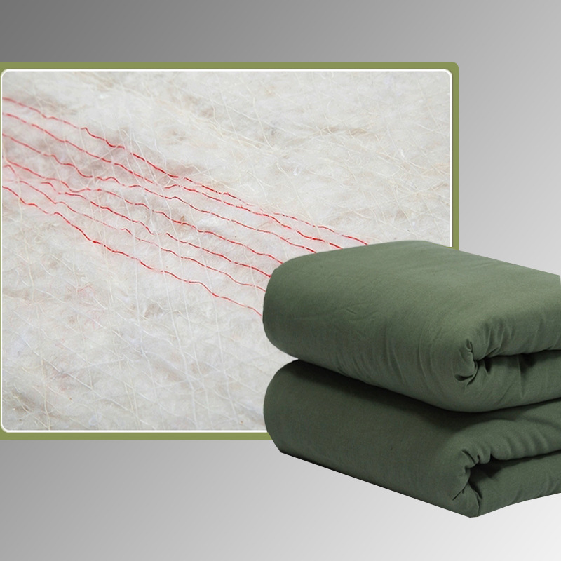 Picture of Factory wholesale military green cotton bedding quilt student military training dormitory labor protection quilt cotton quilt mattress set