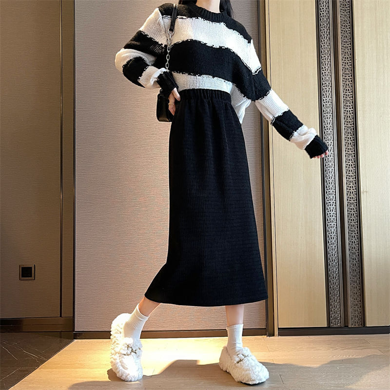 Split Solid Color Over-the-Knee Skirt Retro Hong Kong-style Core Velvet Skirt Autumn and Winter A- line Skirt High Waist Midi Rear