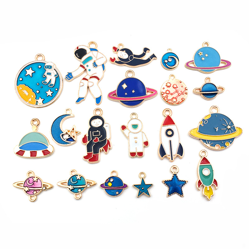 Space Astronaut Series Dripping Oil Alloy Jewelry Pendant Accessories Mixed with 20 Handmade DIY Necklaces Cartoon Materials