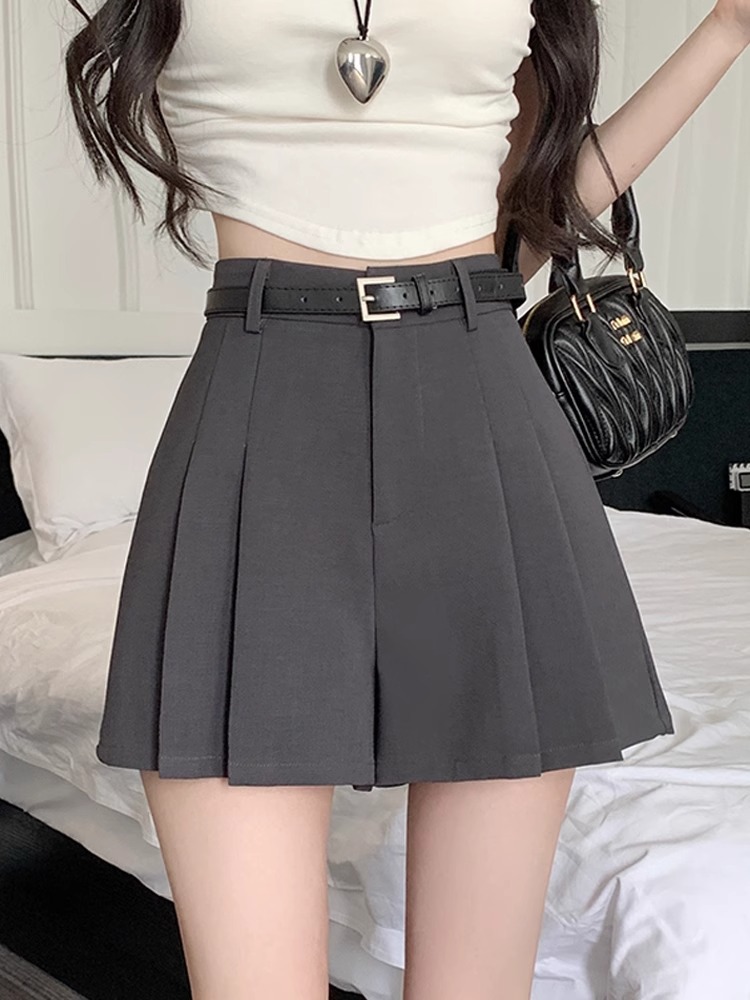 Grey Suit Pleated Short Pants Skirt Women's Summer 2024 New High Waist Slim Look Overalls Loose Wide Leg Hot Pants