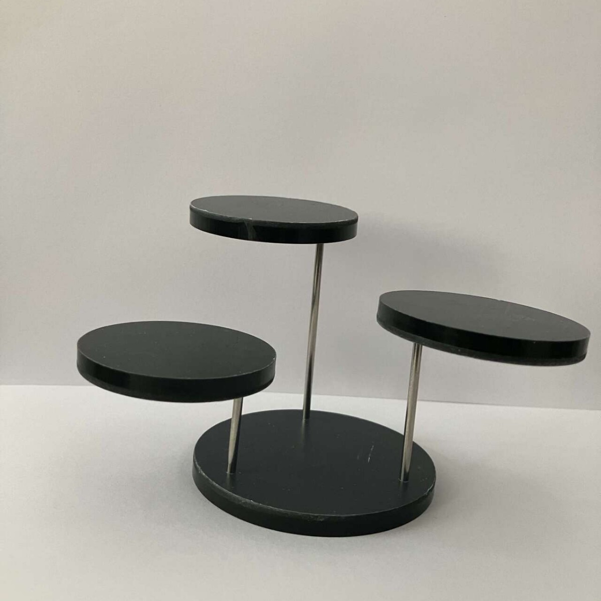 Picture of Acrylic round seat ring jewelry display stand small accessories jewelry tray desktop finishing storage display stand