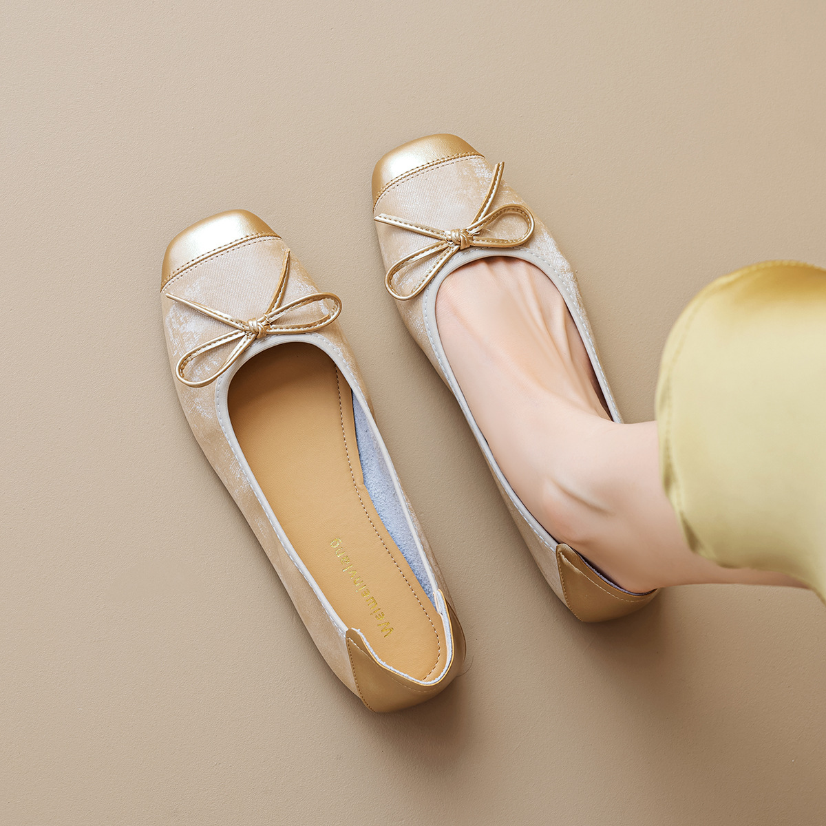 Weiwei Girl 336-1 French Single Shoes Women's Flat Bow Milk Shoes Soft Bottom Shallow Mouth silver Mary Jane Shoes