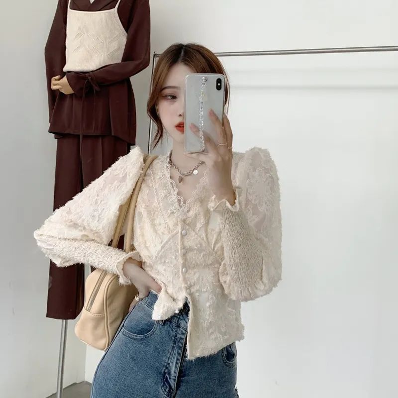 Picture of Design Sense Niche apricot Shirt Collar Inner fleece-lined Lace Base Shirt Short Celebrity Ladies Chanel Style Top Women